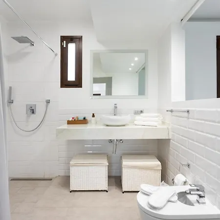 Home2Book Villa Alessandro, Design & Comfort Sauzal Exterior photo