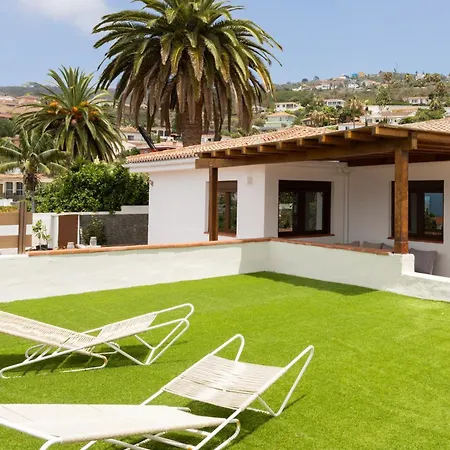Home2Book Villa Alessandro, Design & Comfort Sauzal Exterior photo